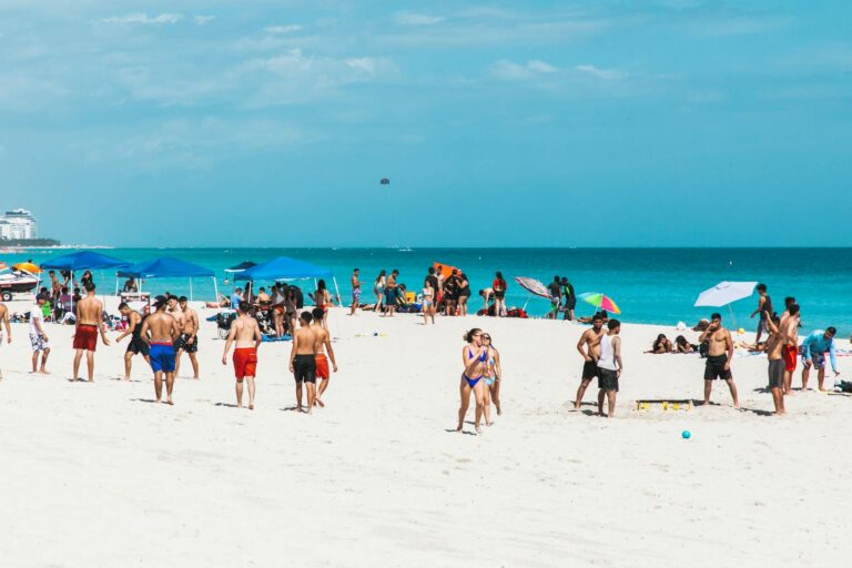 Best Time to Clear TSA at Miami International Airport Without Long Delays - Featured image