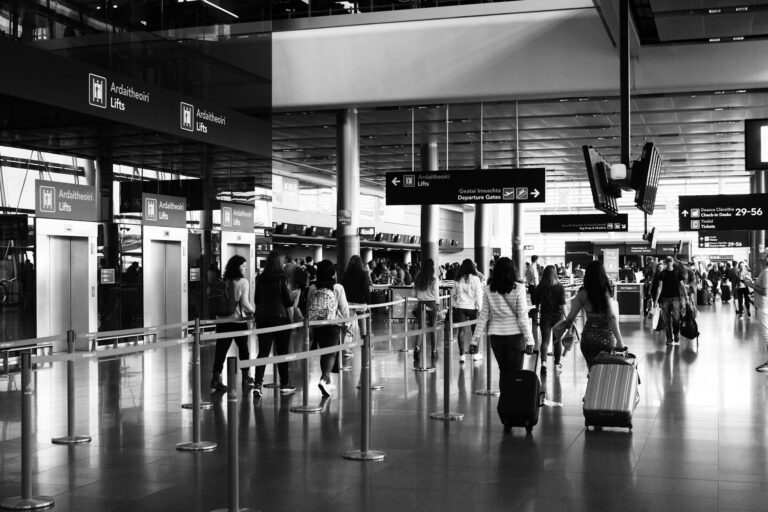 Is TSA Busy at JFK Airport Today and How Long Are Security Wait Times Right Now - Featured image