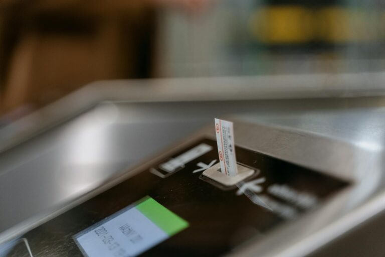 Is TSA PreCheck Worth It at Dallas Fort Worth International Airport Based on Wait Times - Featured image