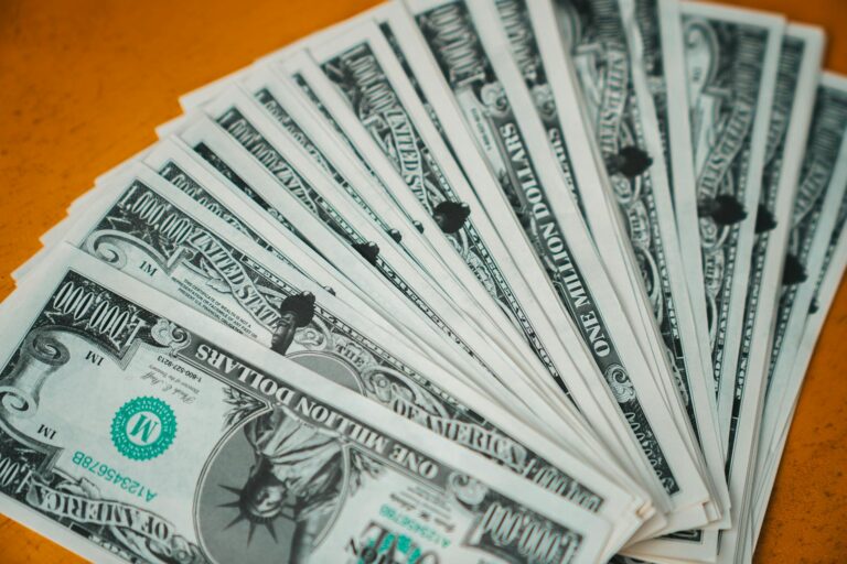 FDIC Unclaimed Deposits in 2026: Millions Remain From Banks That Failed During the Financial Crisis - Featured image