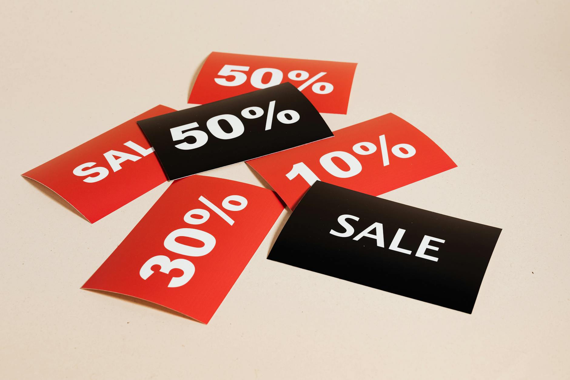 The In-Store Discount as an Alternative Benefit