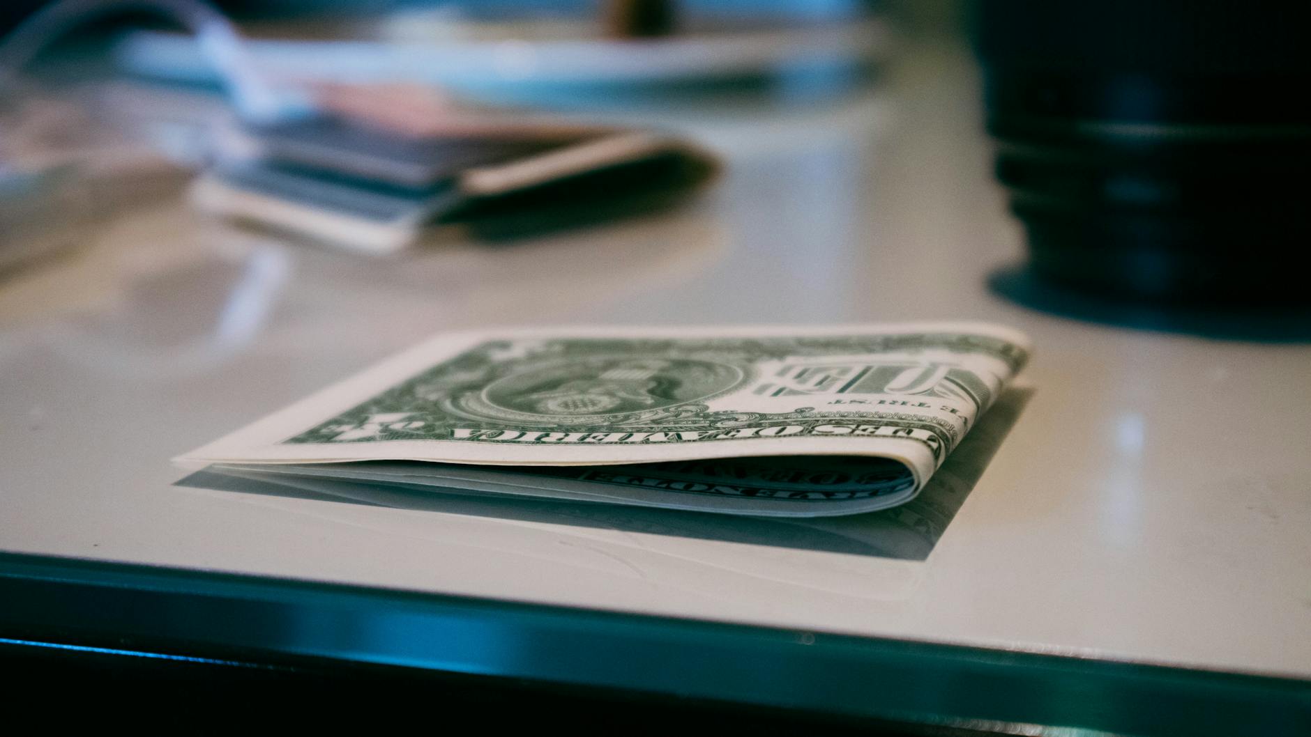 What Happens If You Don't Cash Your Check
